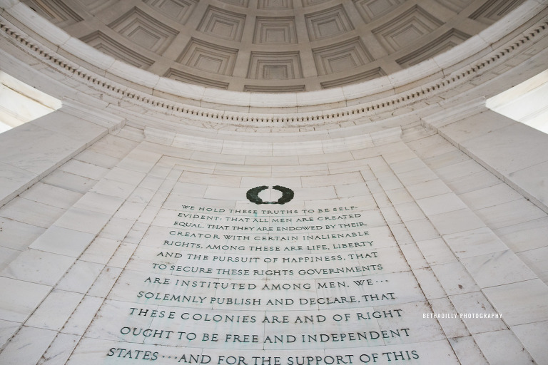 Photographing At The Jefferson Memorial : Tips For Getting Great Photos, Despite The Crowds | Bethadilly Photography