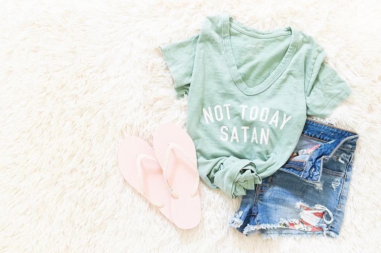 Patterned Iron On Shirts With Your Cricut Machine | www.bethadilly.com